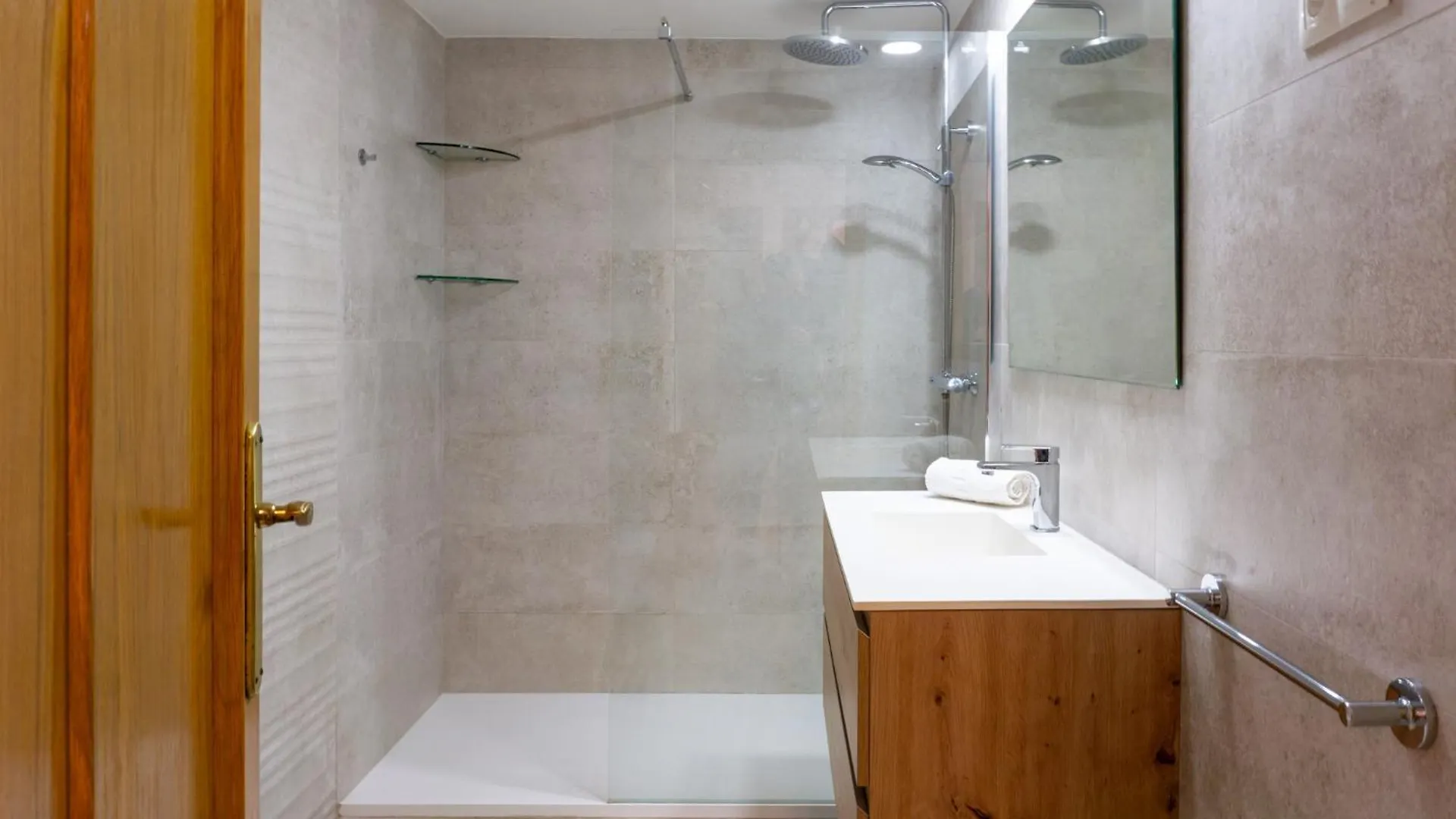 Appartamento Sea Breeze Getaway Málaga Spagna