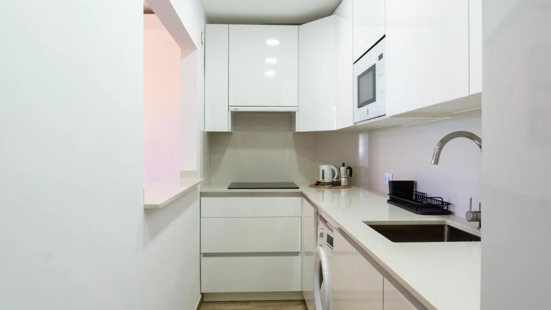 Sea Breeze Getaway Apartment Malaga
