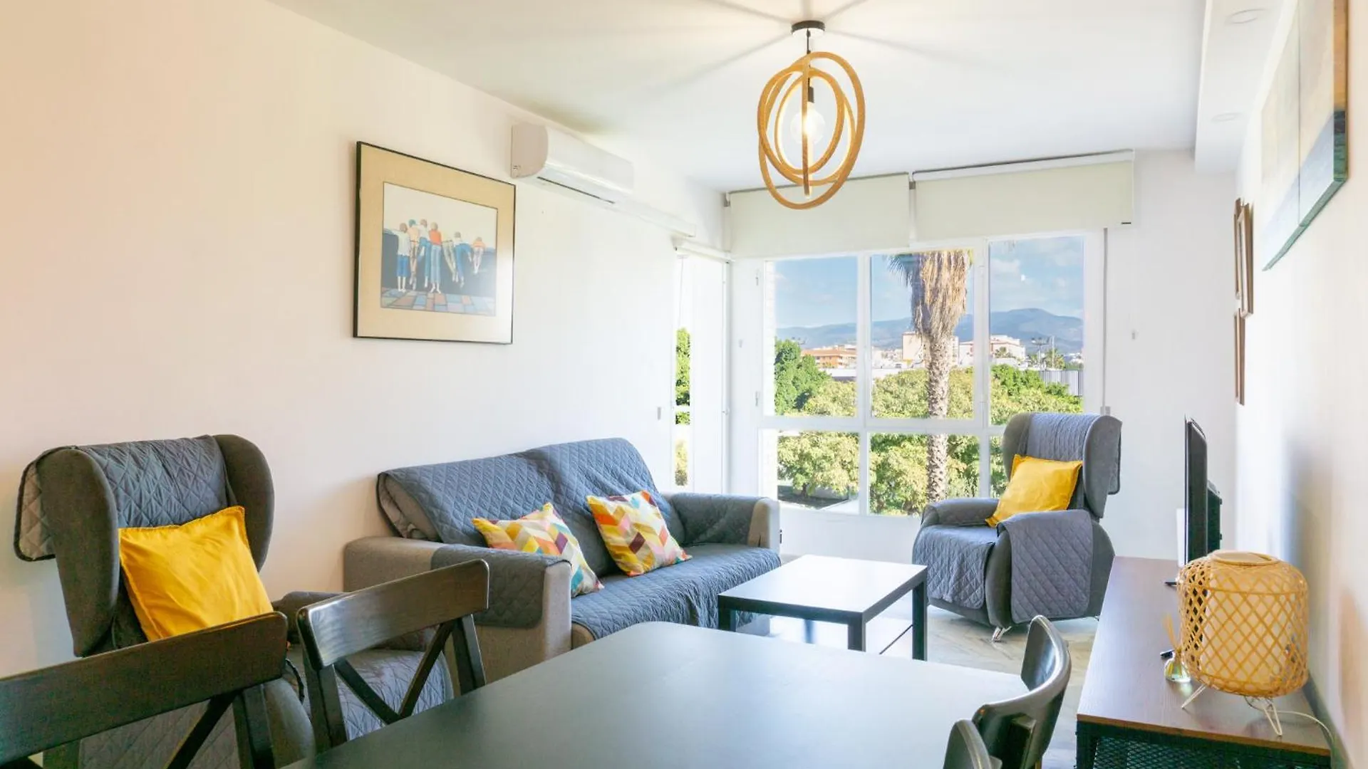 Sea Breeze Getaway Apartment Malaga