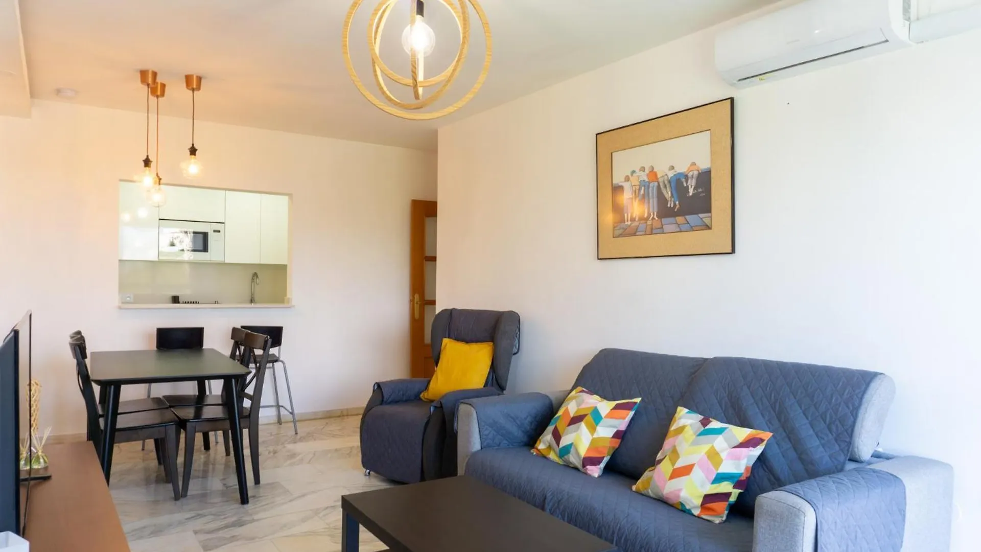 Sea Breeze Getaway Apartment Malaga